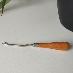 Irwin Rainbow Made In U.S.A. Latch Hook Tool